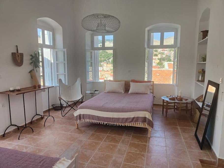 Maison Avec Terrasses Et Vues Сими Экстерьер фото